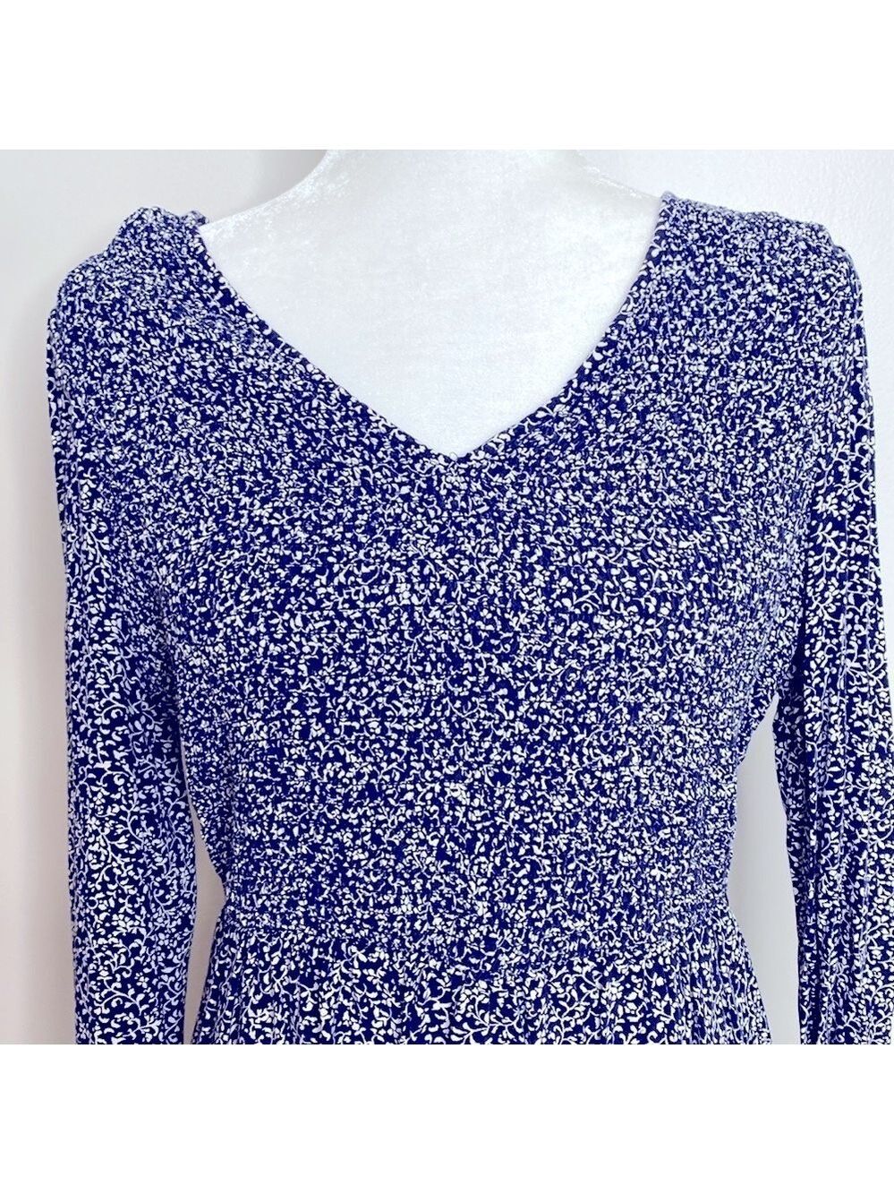 Old Navy navy and White smocked long sleeve A-Line Dress - Picture 4 of 11